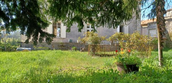 Atypique Maison de Maîtres,  Charme et authenticité