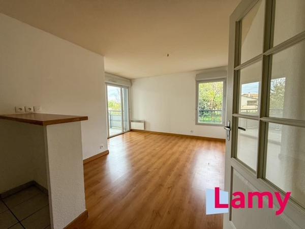 Appartement + stationnement