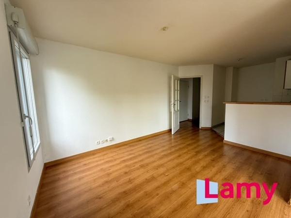 Appartement + stationnement