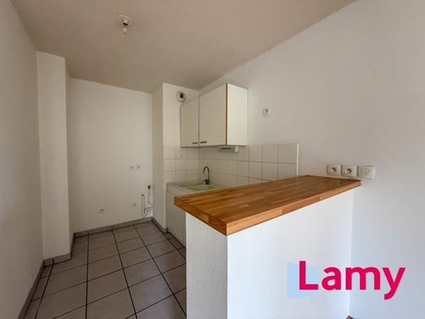 Appartement + stationnement