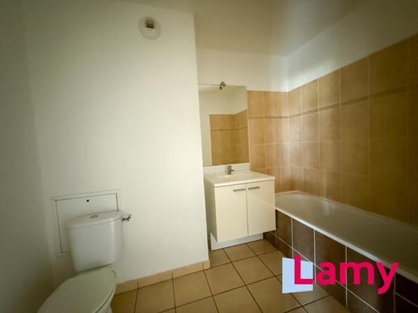 Appartement + stationnement