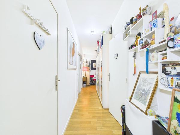 4 pièces (3 chambres) avec 2 terrasses, un parking, à 8 min à pied du métro ligne 7 Kremlin-Bicêtre