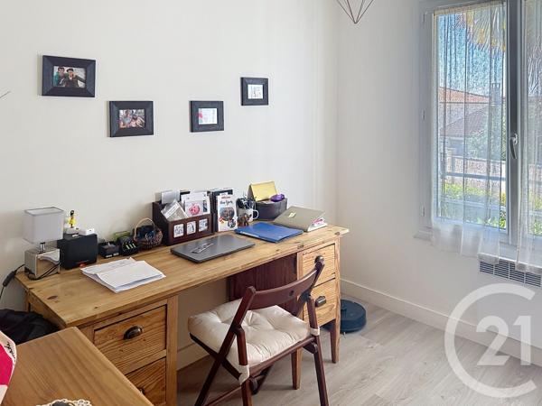 Maison à vendre  5 pièces - 120 m 2   RUELLE SUR TOUVRE  - 16