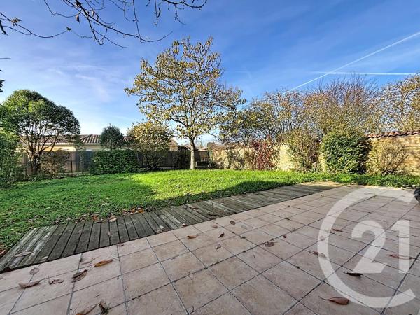 Maison à vendre  5 pièces - 120 m 2   RUELLE SUR TOUVRE  - 16