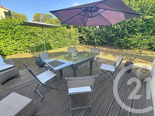 Maison à vendre  5 pièces - 120 m 2   RUELLE SUR TOUVRE  - 16