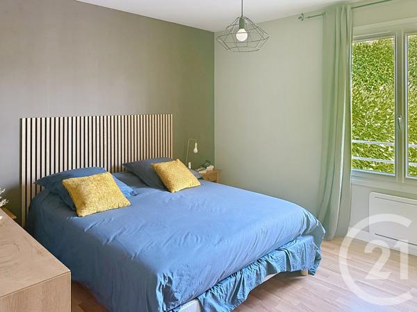 Maison à vendre  5 pièces - 120 m 2   RUELLE SUR TOUVRE  - 16