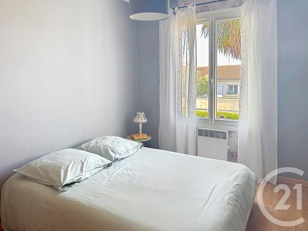 Maison à vendre  5 pièces - 120 m 2   RUELLE SUR TOUVRE  - 16