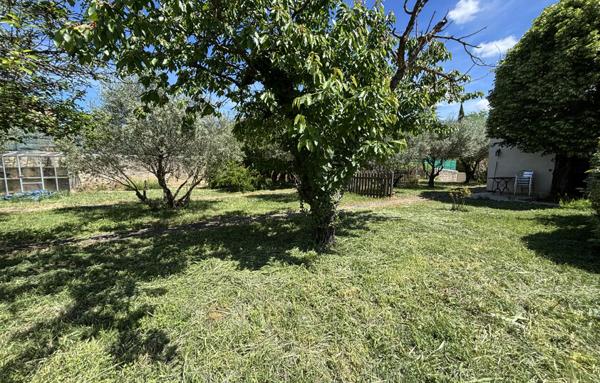 Terrain à Batir de 662 m²