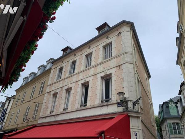 TROUVILLE Plein centre proche port T2 en duplex