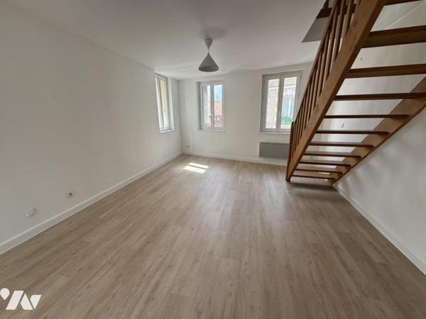 TROUVILLE Plein centre proche port T2 en duplex