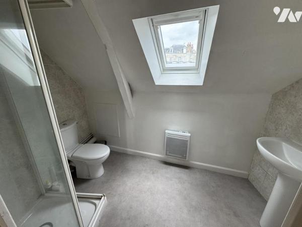 TROUVILLE Plein centre proche port T2 en duplex