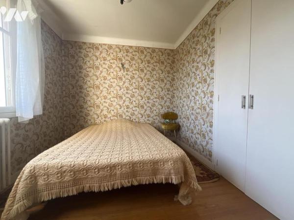 PONT SAINT MARTIN - Maison 97 m² à rénover