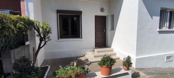 Agréable maison de ville avec jardin clos