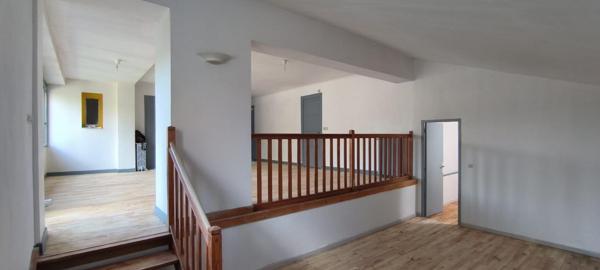 Agréable maison de ville avec jardin clos