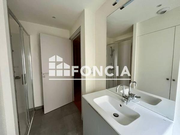 Location Appartement 3 pièces 73 m² - 60 QUAI DU HAVRE Rouen 76000