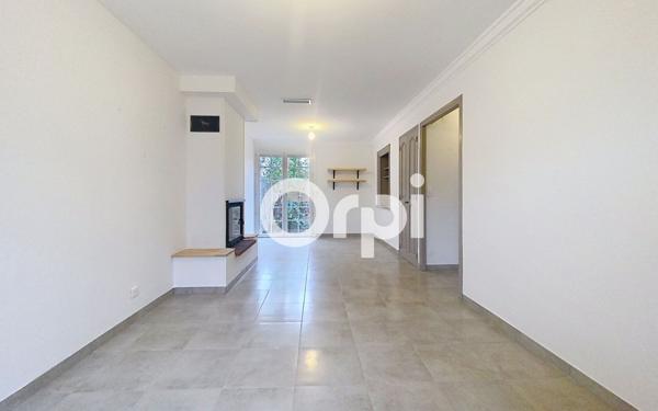 Maison à louer    3 pièces • 118,80 m2 Pollestres