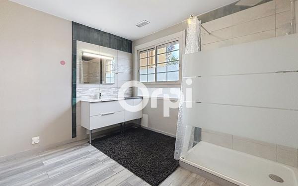 Maison à louer    3 pièces • 118,80 m2 Pollestres