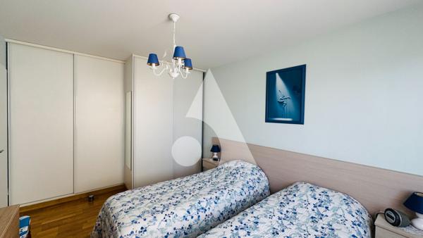 Appartement 5 pièces 104.87 m2