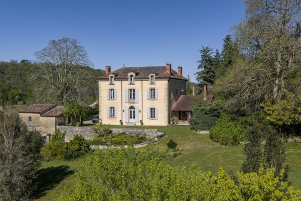 Vente Maison de luxe Bergerac 14 Pièces 420 m²