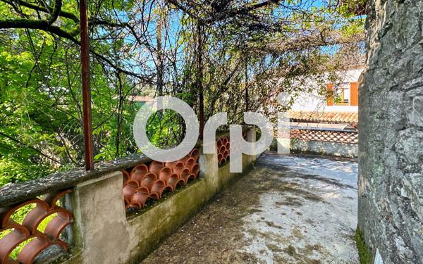 Maison à vendre    3 pièces •  Ruoms