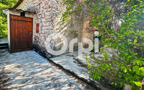 Maison à vendre    3 pièces •  Ruoms