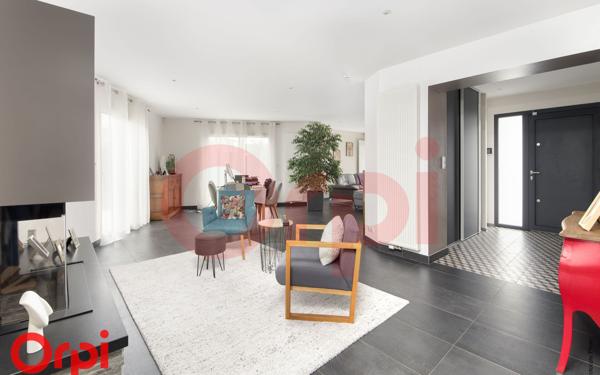 Maison à vendre    5 pièces • 202 m2 Tournefeuille