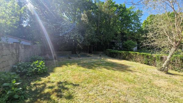 Maison à LA ROCHE-SUR-YON, 85000 - 5 pièces 141m²
