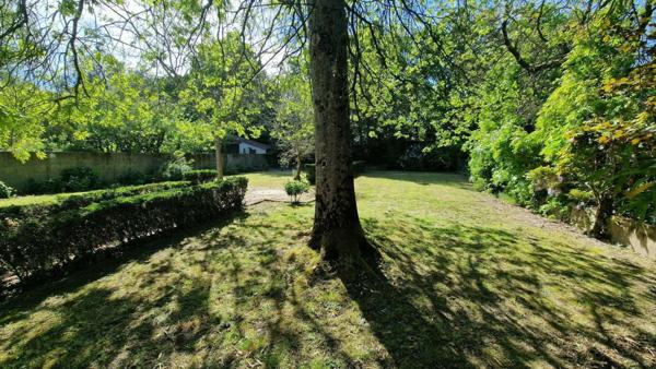 Maison à LA ROCHE-SUR-YON, 85000 - 5 pièces 141m²