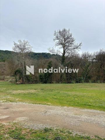 Vente Terrain Constructible à Salernes – Le Charme de la Nature, Prêt à Bâtir !