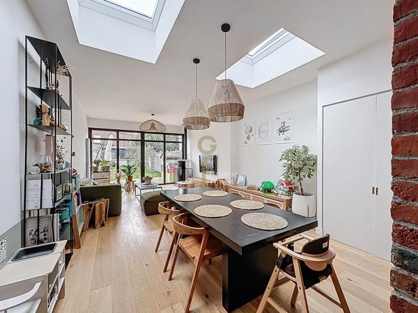 Maison rénovée avec extension – 120 m² – jardin, terrasse et garage, proche Croisé Laroche