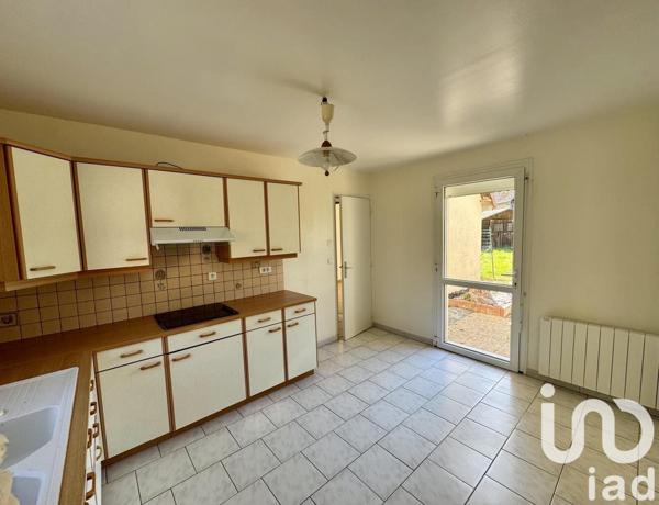 Maison 2 pièces de 80 m² à Brosville (27930)