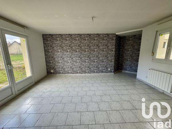 Maison 2 pièces de 80 m² à Brosville (27930)