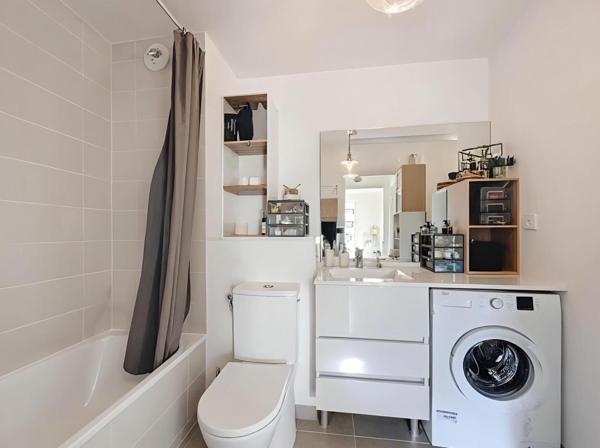 A VENDRE - TOULOUSE quartier Montaudran - Appartement 2 pièces 44m² avec balcon et parking en sous-sol