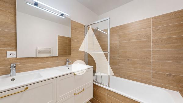 Maison 5 pièces 102.5 m2