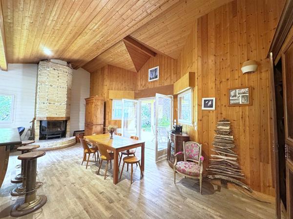 Maison 7 pièces 198 m2