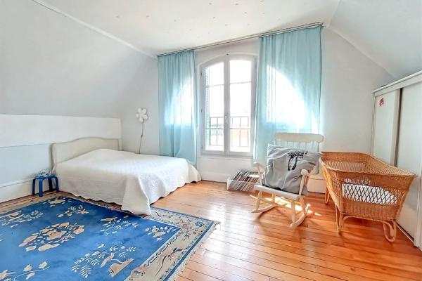 Appartement 7 pièces 180 m2