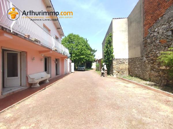 Vente                                                      Maison de village
                        
                     8 pièces                      142 m2                     à Vernajoul