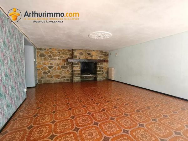 Vente                                                      Maison de village
                        
                     8 pièces                      142 m2                     à Vernajoul