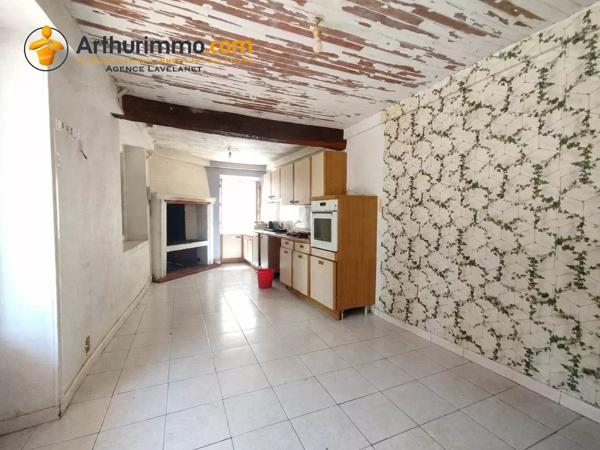 Vente                                                      Maison de village
                        
                     8 pièces                      142 m2                     à Vernajoul