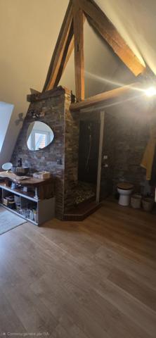 Béthune (62400) CORPS DE FERME AU CARRE AVEC 2 SPAS ET UN APPARTEMENT DE TYPE 2