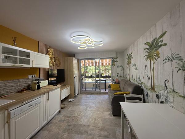 Saint-Georges-de-Didonne (17110) 

STUDIO PROCHE MER ET CENTRE VILLE