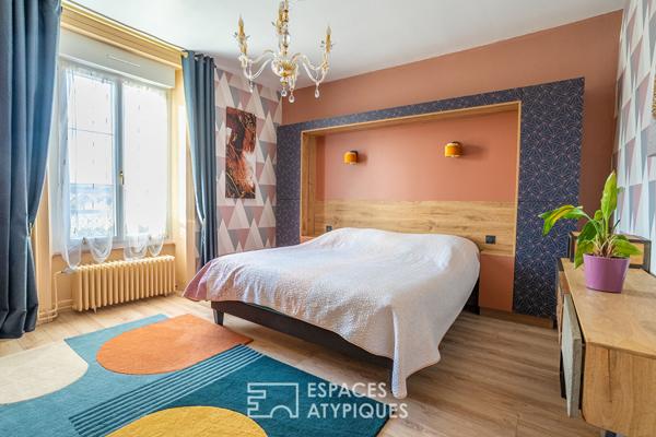 Élégante maison bourgeoise avec jardin et garage au coeur de la ville historique