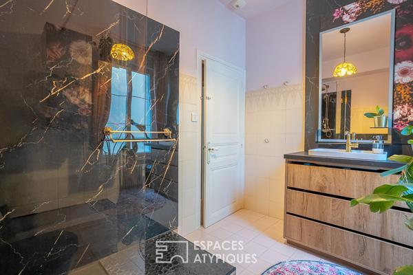 Élégante maison bourgeoise avec jardin et garage au coeur de la ville historique