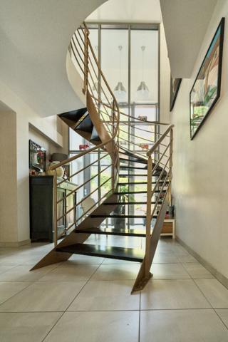 Maison 13 pièces 392 m2