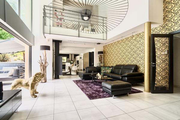 Maison 13 pièces 392 m2