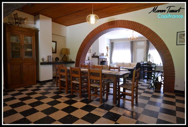 🏠 Ancienne Salle des Fêtes Transformée en Maison de 236m² à Douchy les mines ! 🥳