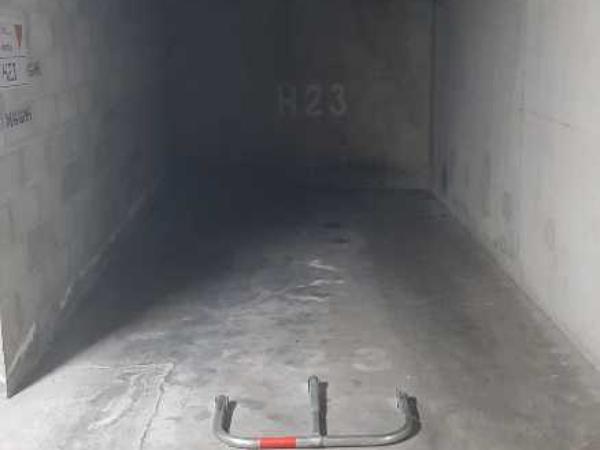 Location / Garage / Parking