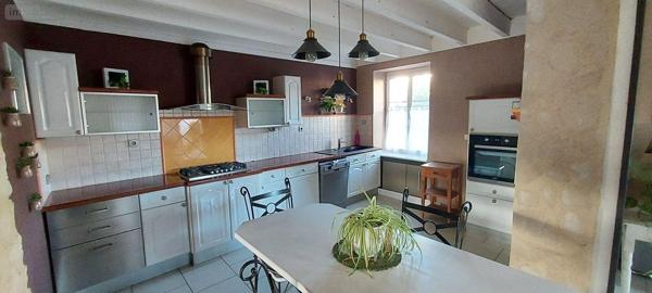 Maison à vendre à Montigné-le-Brillant en Mayenne (53970), ref : 53034-62