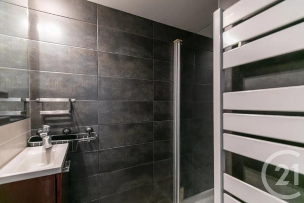 Maison à vendre  5 pièces - 109,21 m 2   ST MAUR DES FOSSES  - 94