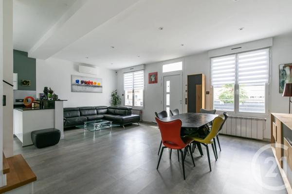 Maison à vendre  5 pièces - 109,21 m 2   ST MAUR DES FOSSES  - 94